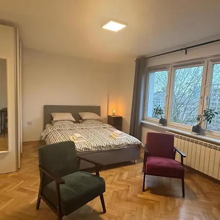 Sloneczne I Przytulne Mieszkanie Na Muranowie